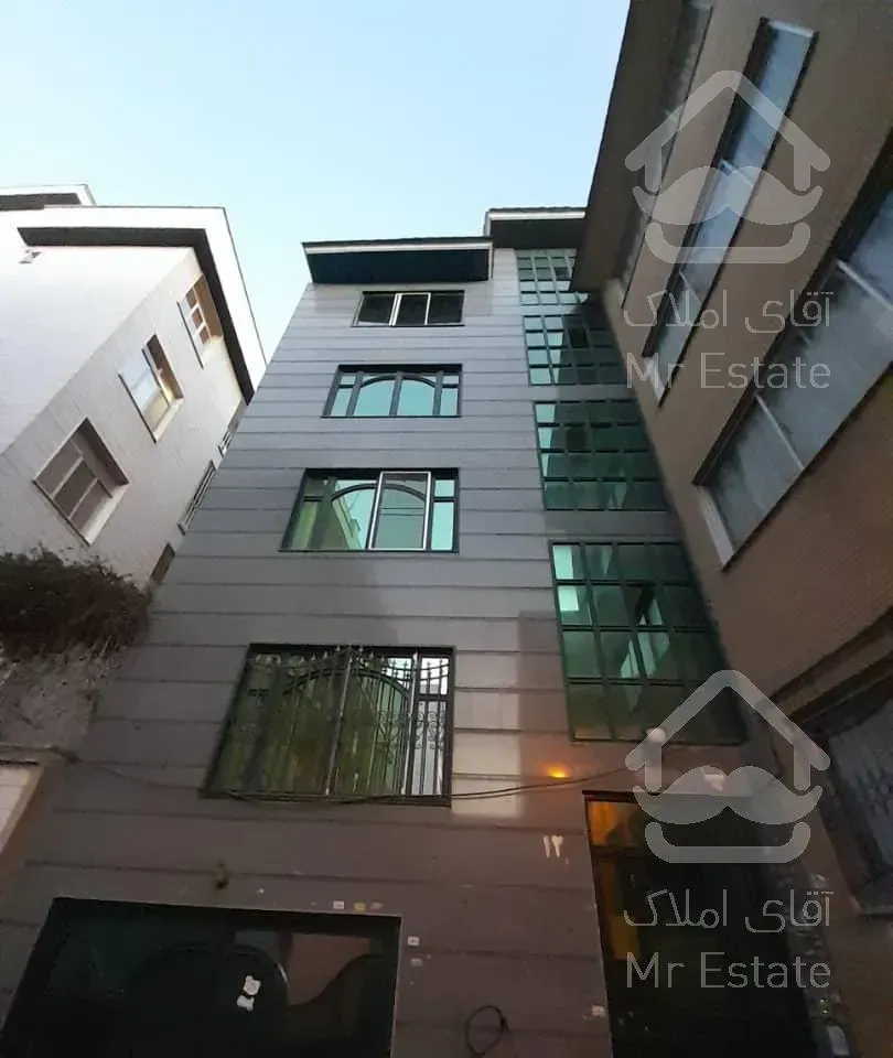 ۹۲متری*طبقه دوم سندی*تخلیه*بلوار پاستور آژیده