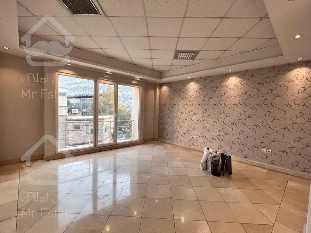 پاسداران ۱۳۵ متر ۳ اتاق امکانات کامل تکواحدی