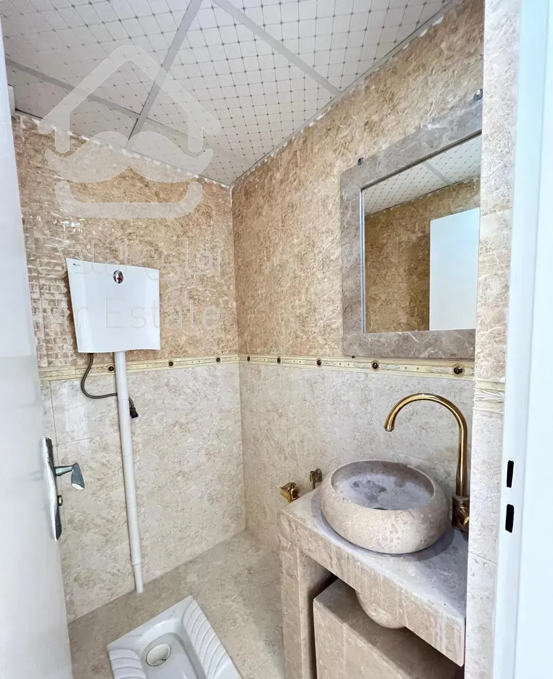 آپارتمان ۱۰۰ متری دو خوابه/فول امکانات/ خوش نقشه