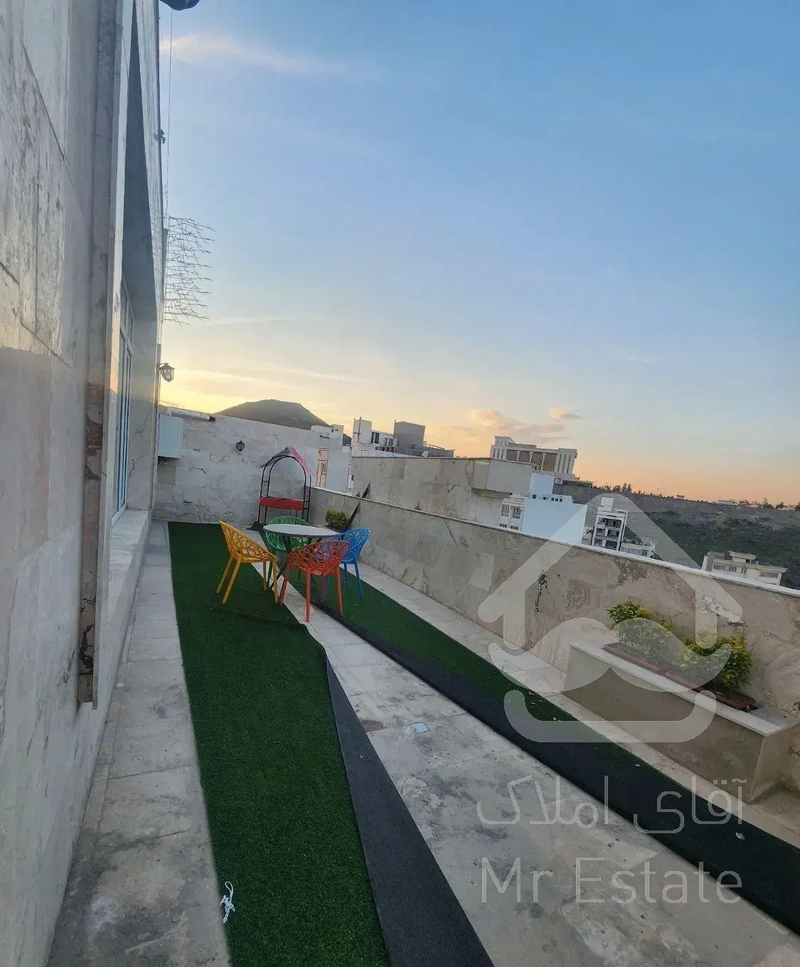 فروش آپارتمان ۱۸۶ متری/تراس ۴۰متری/پروازهاشمیه