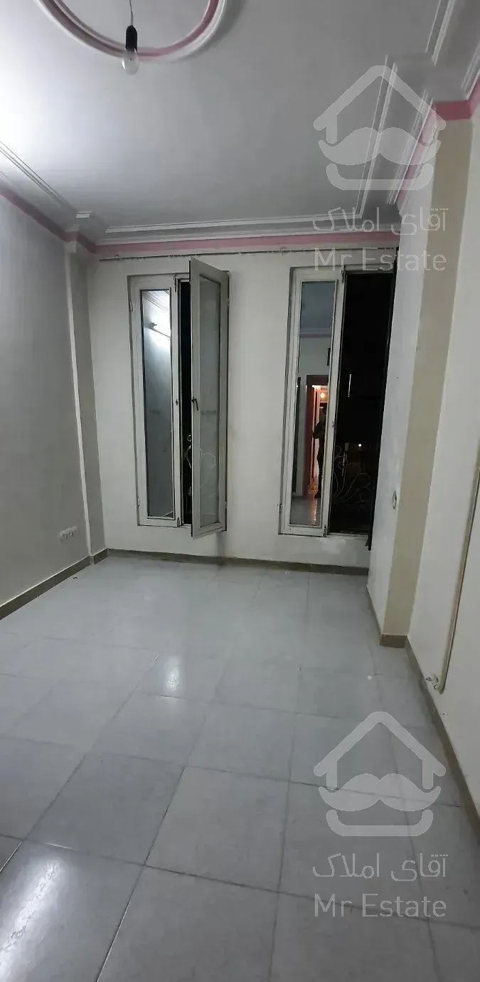 ۷۵ متر دو خواب واقع در خلوت کوچه شمیران نو