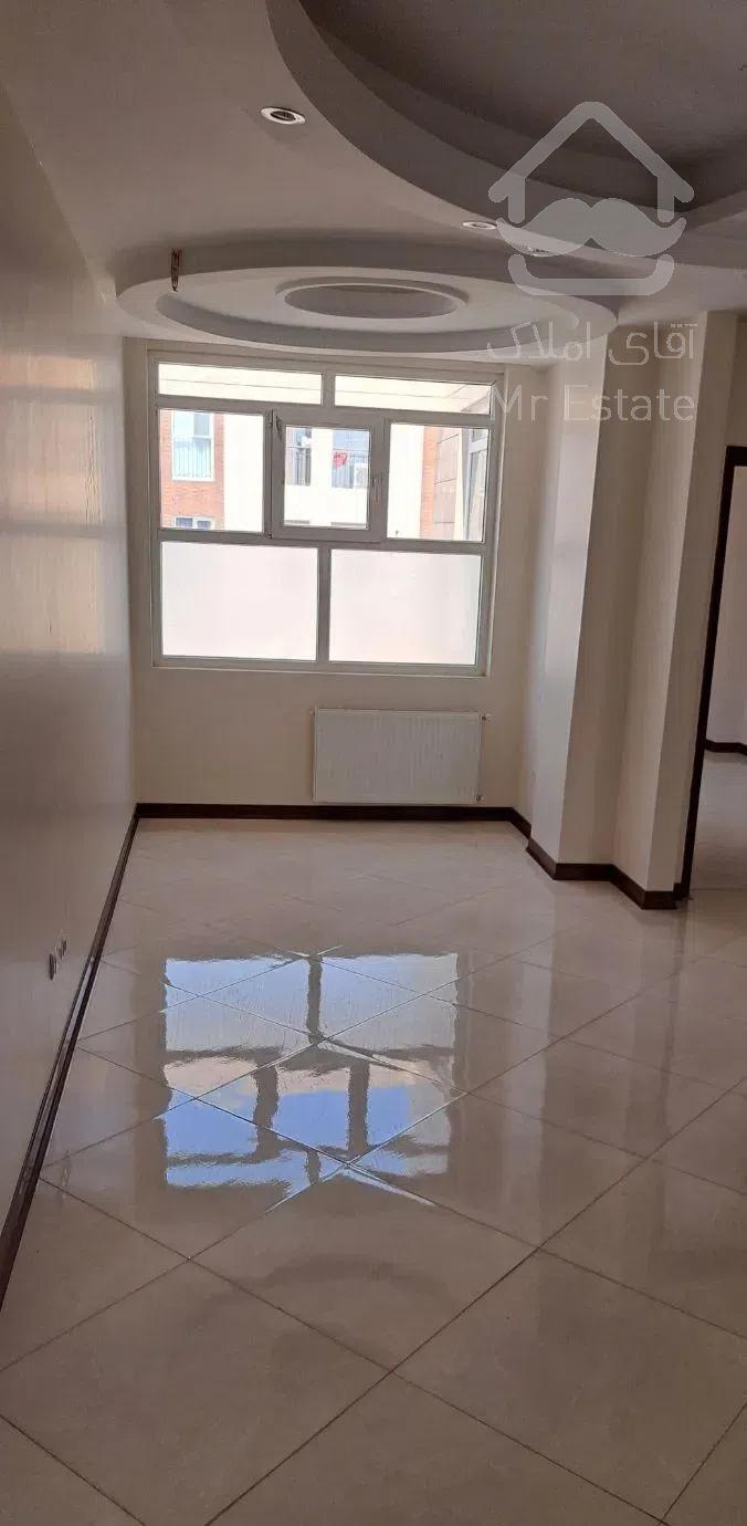 ۶۲متر/بلوار فردوس شمالی/سالن‌پرده‌خور