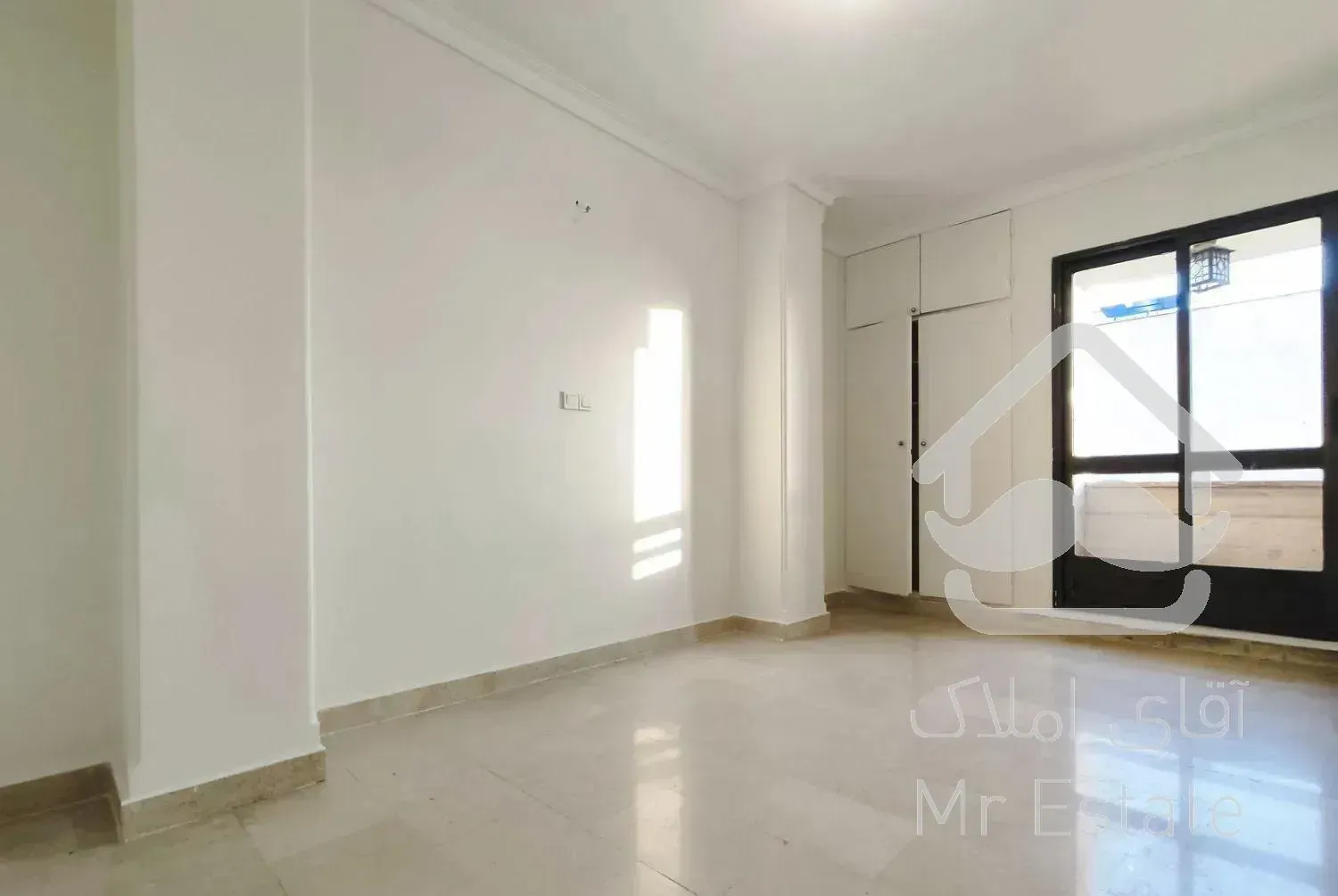 ۱۲۵ متر / ۳ خواب / فول امکانات / فرعی دنج