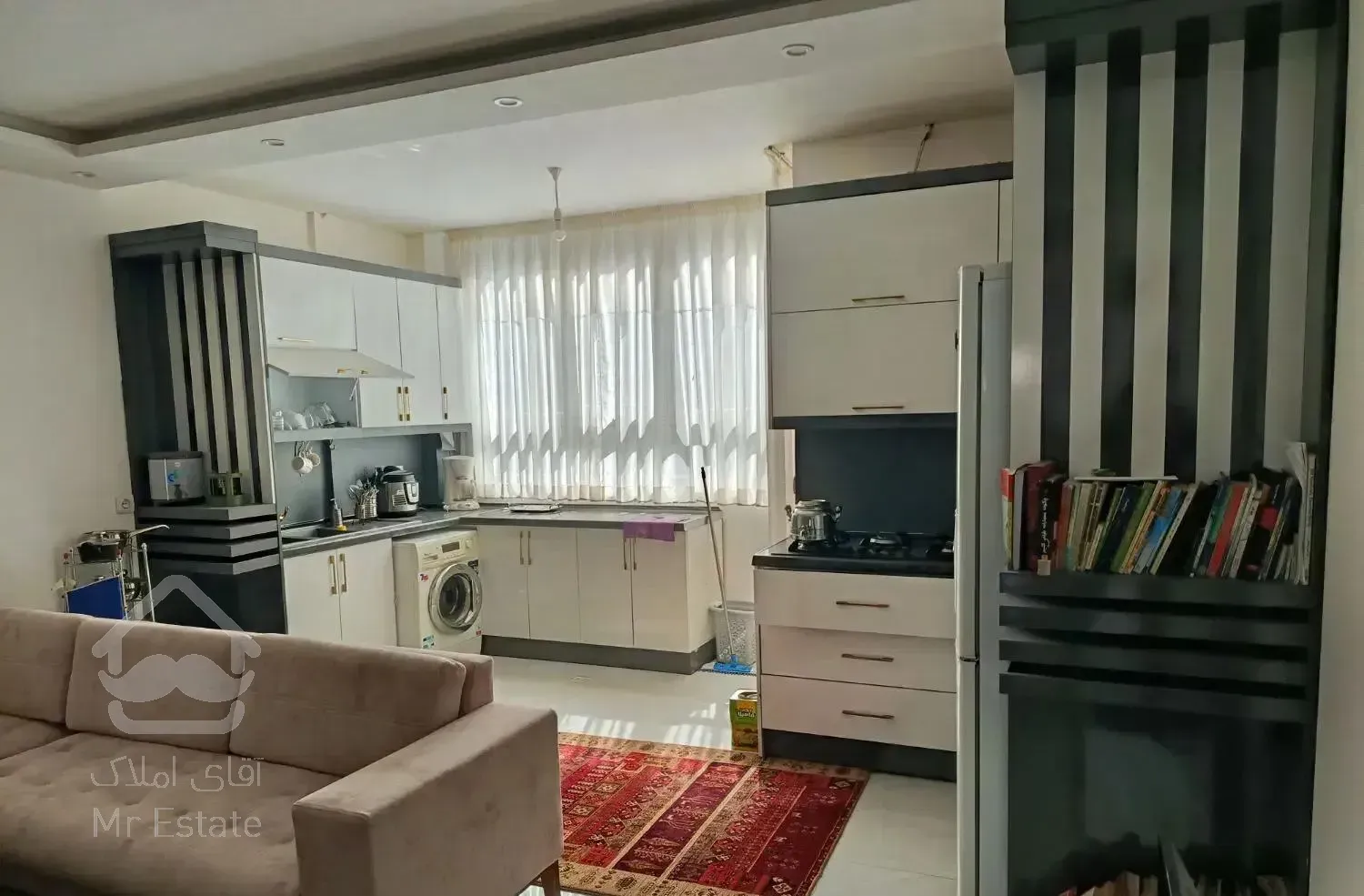 رهن کامل آپارتمان شیک روبه روی موج های خروشان