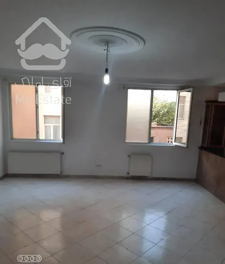 آپارتمان ۸۳ متری دو خوابه