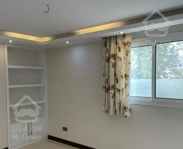 آپارتمان 230متری تک واحدی  خ باغ دریاچه