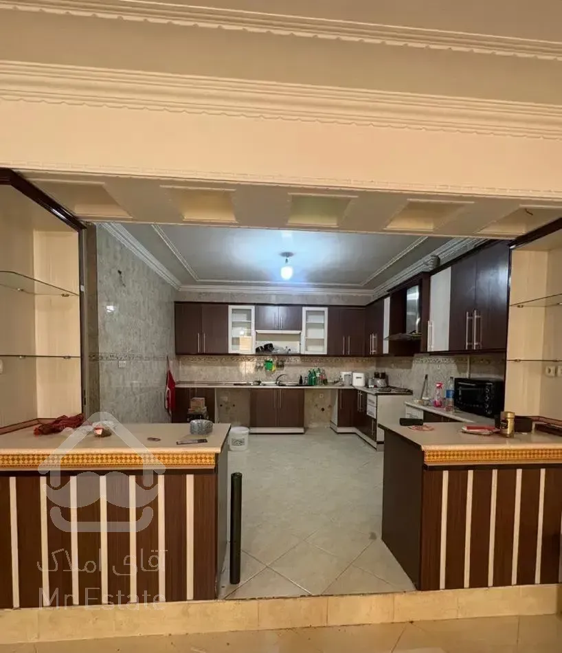 آپارتمان بزرگ آفتاب گیر و نورگیر غدیر تک واحدی