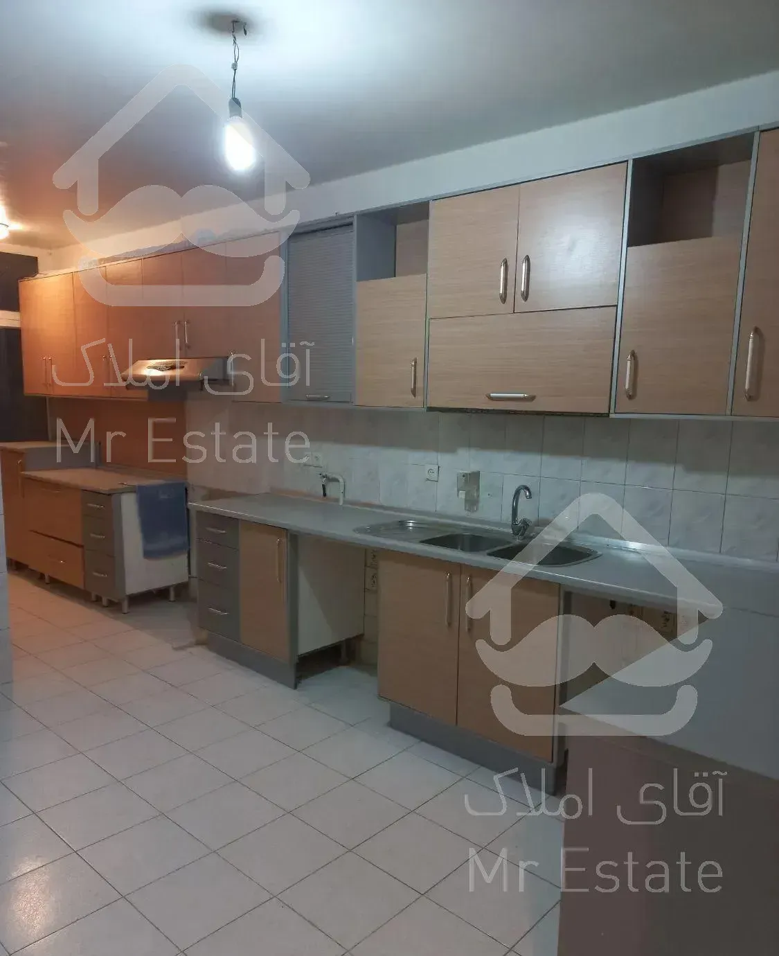 ۱۵۰ متر، سه خواب، توانیر