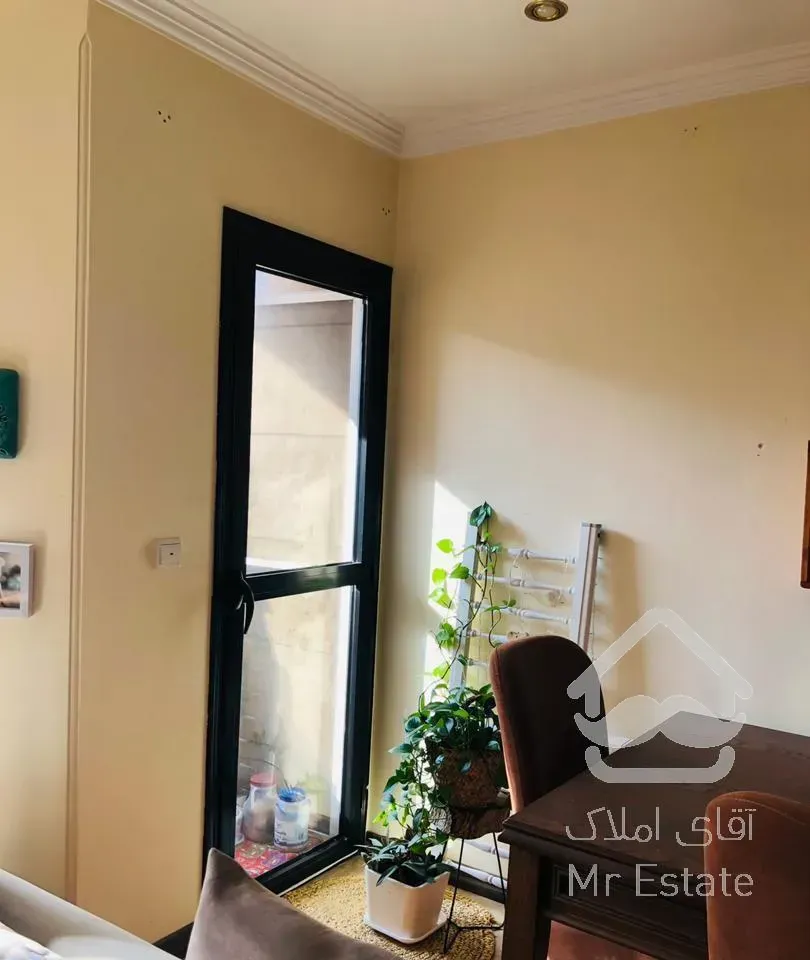 کمالی‌شرقی ۷۰متر ۲خواب  ۶ساله رو به آفتاب