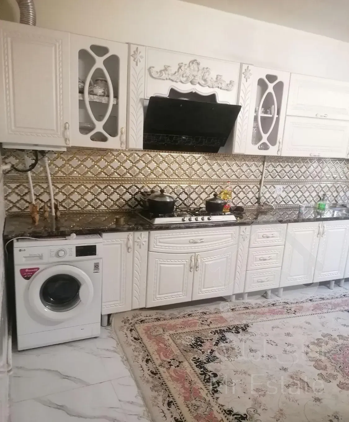 تکواحدی 140متری همکف حیاط دار