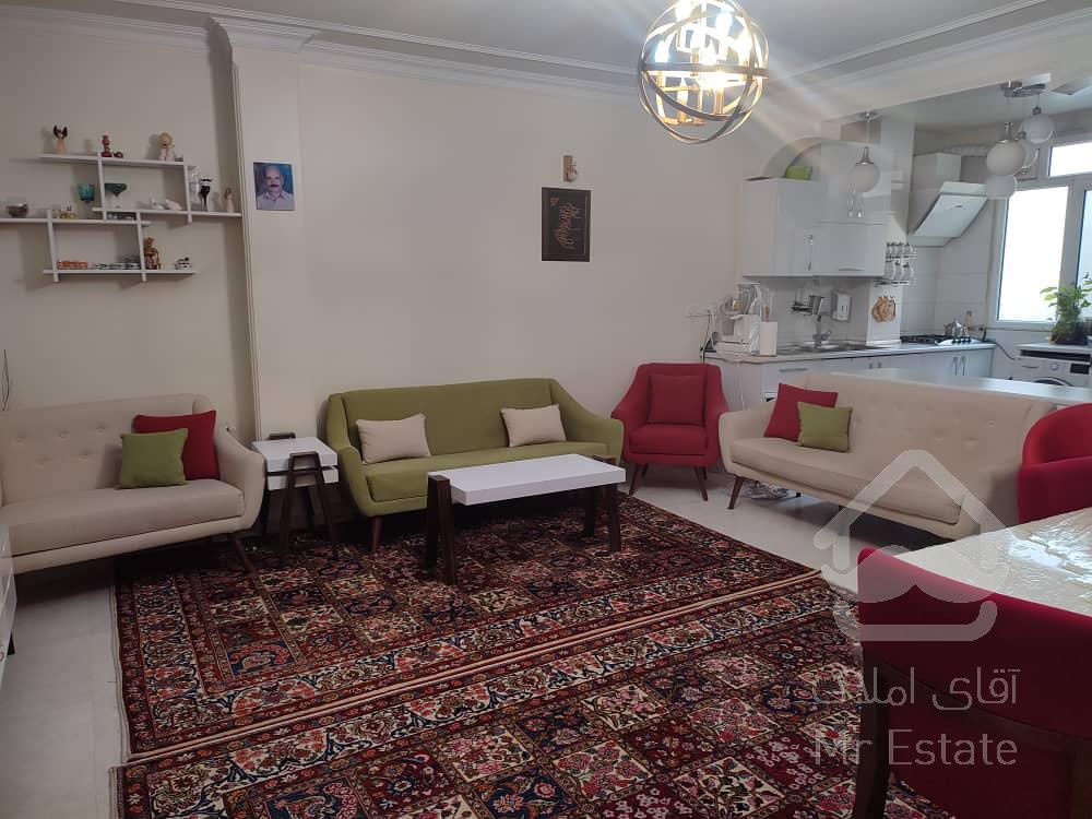 ۷۰ متری شیک و زیبا