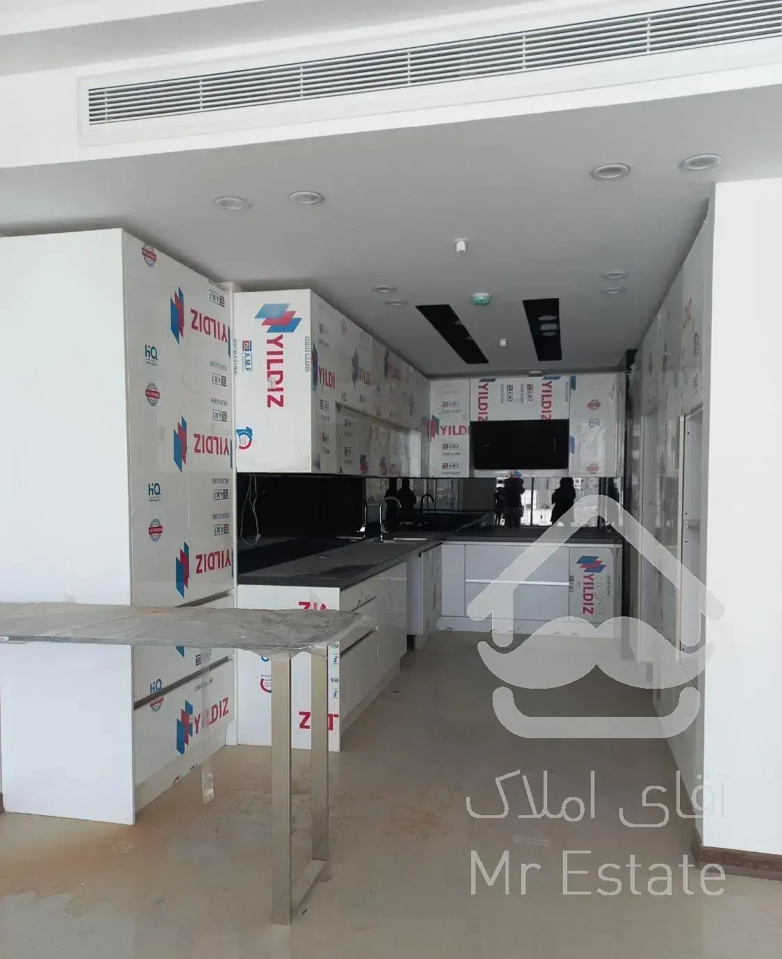 برج مجلل و شیک منطقه/۱۵۸متر/۳خواب