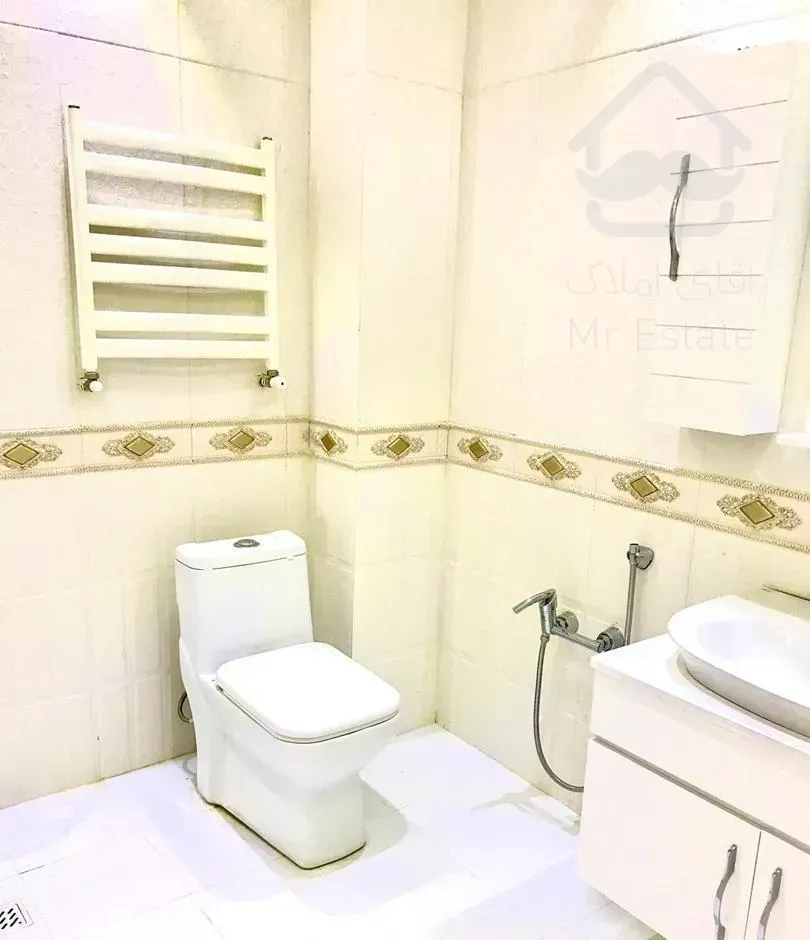 فروش آپارتمان۸۲ متری ۲ خوابه در گیشا (کوی نصر)