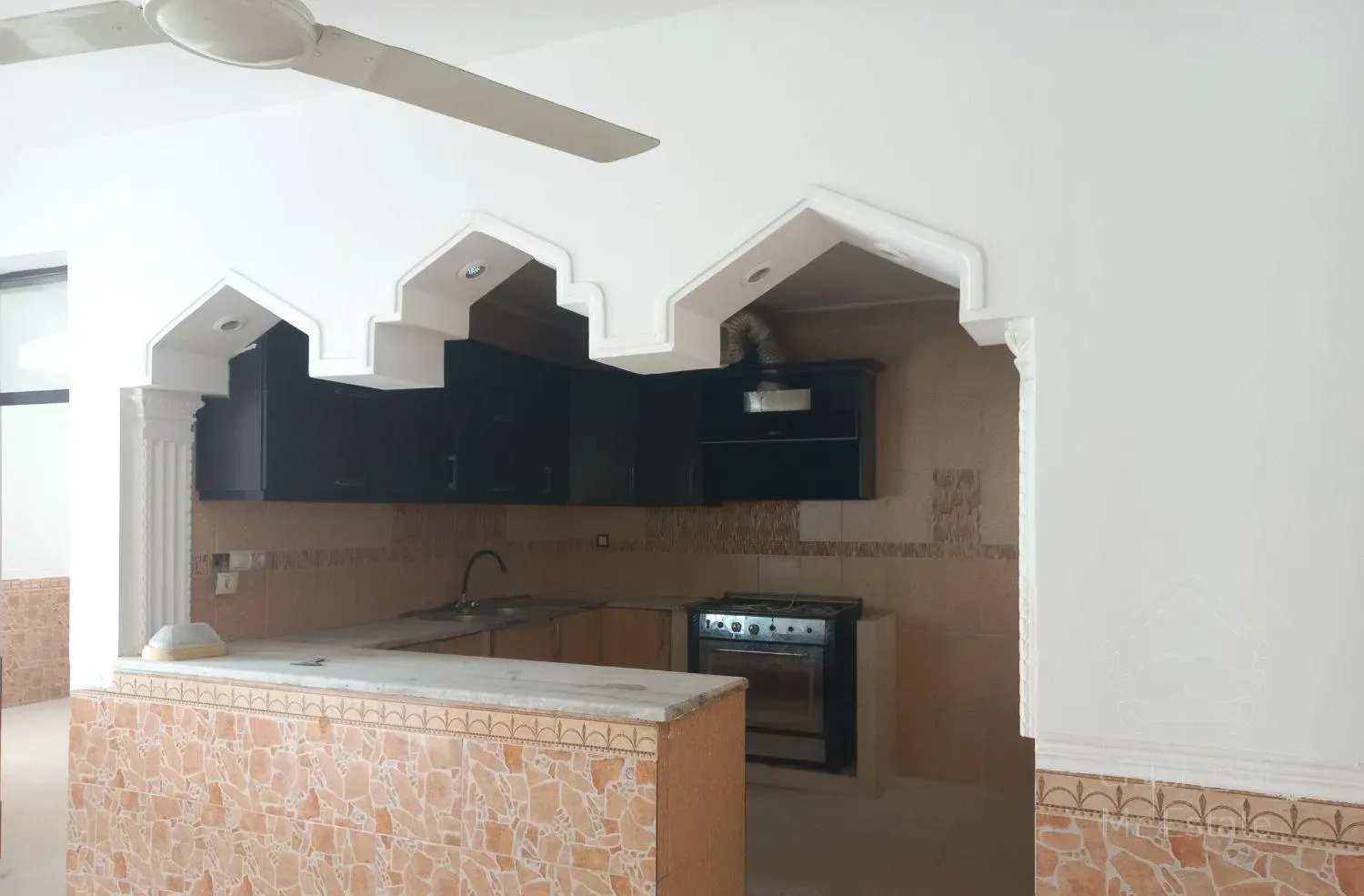 فروش خانه ویلایی ۱۱۱۱ متری ۳ خوابه