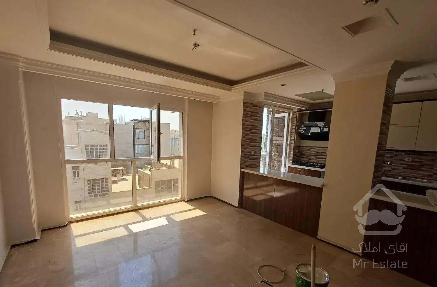 ۹۲ متر فردوس غرب