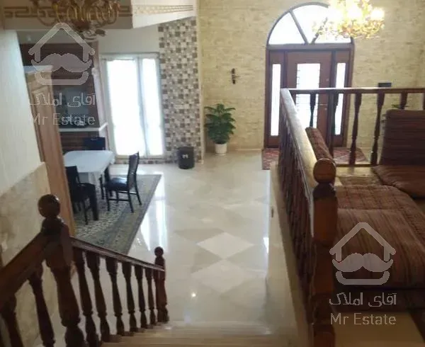 ۲۰۰۰متر باغ ،۴۲۰متر ویلا معماری کلاسیک