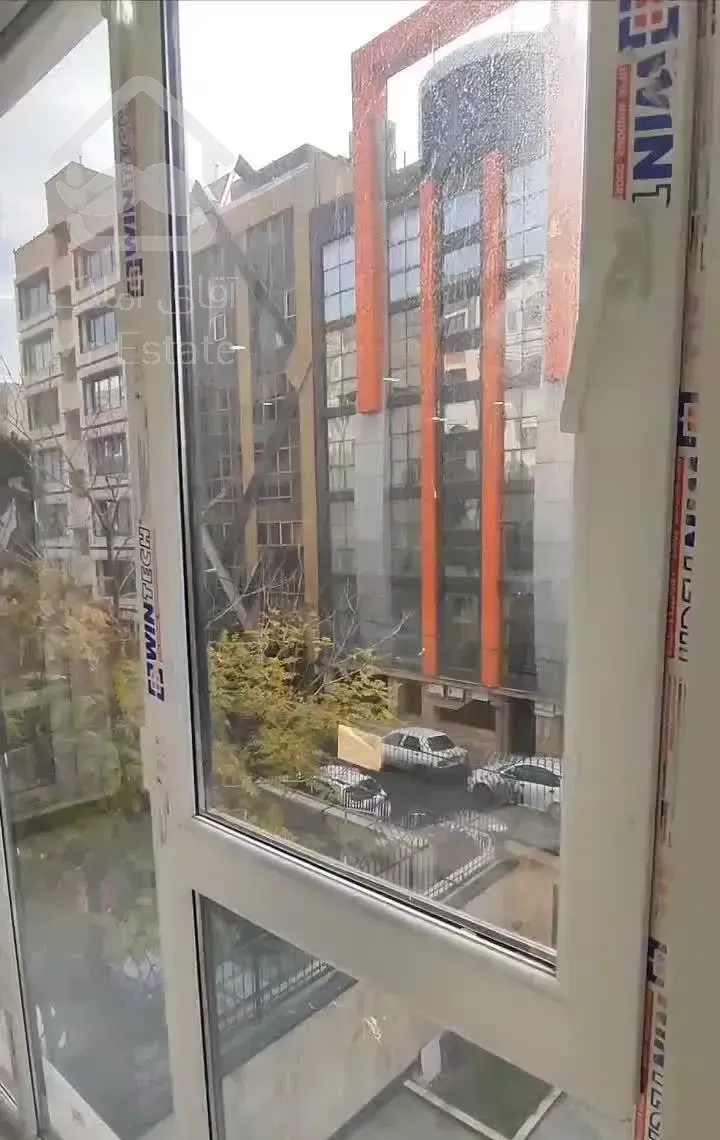 سهروردی شمالی ۱۰۵ متر ، تک واحدی پرده خور