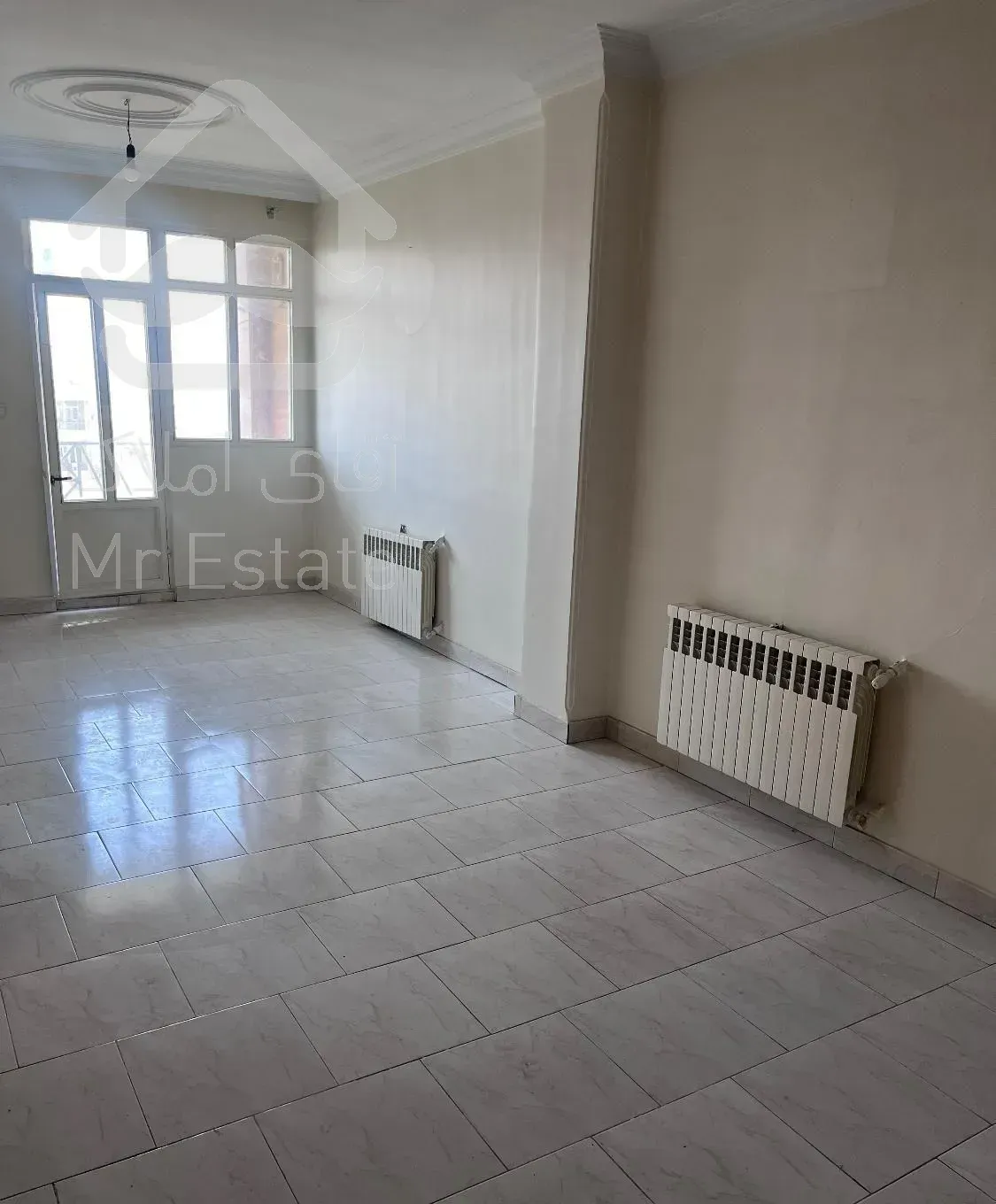 ۶۰متر یک خوابه/ با آسانسور/بالکن/تخلیه