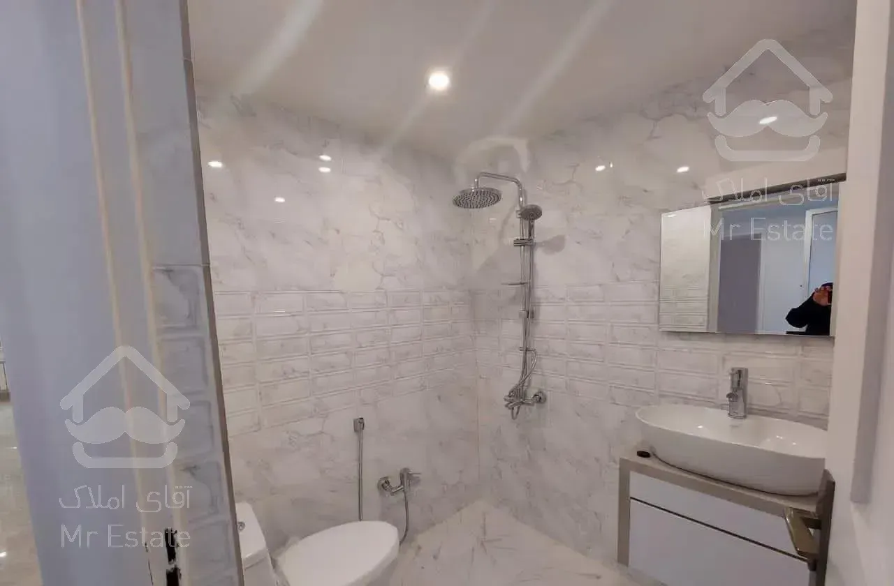 ۹۵متر ۲خواب شیک نورونقشه  و دسترسی به امکانات ش