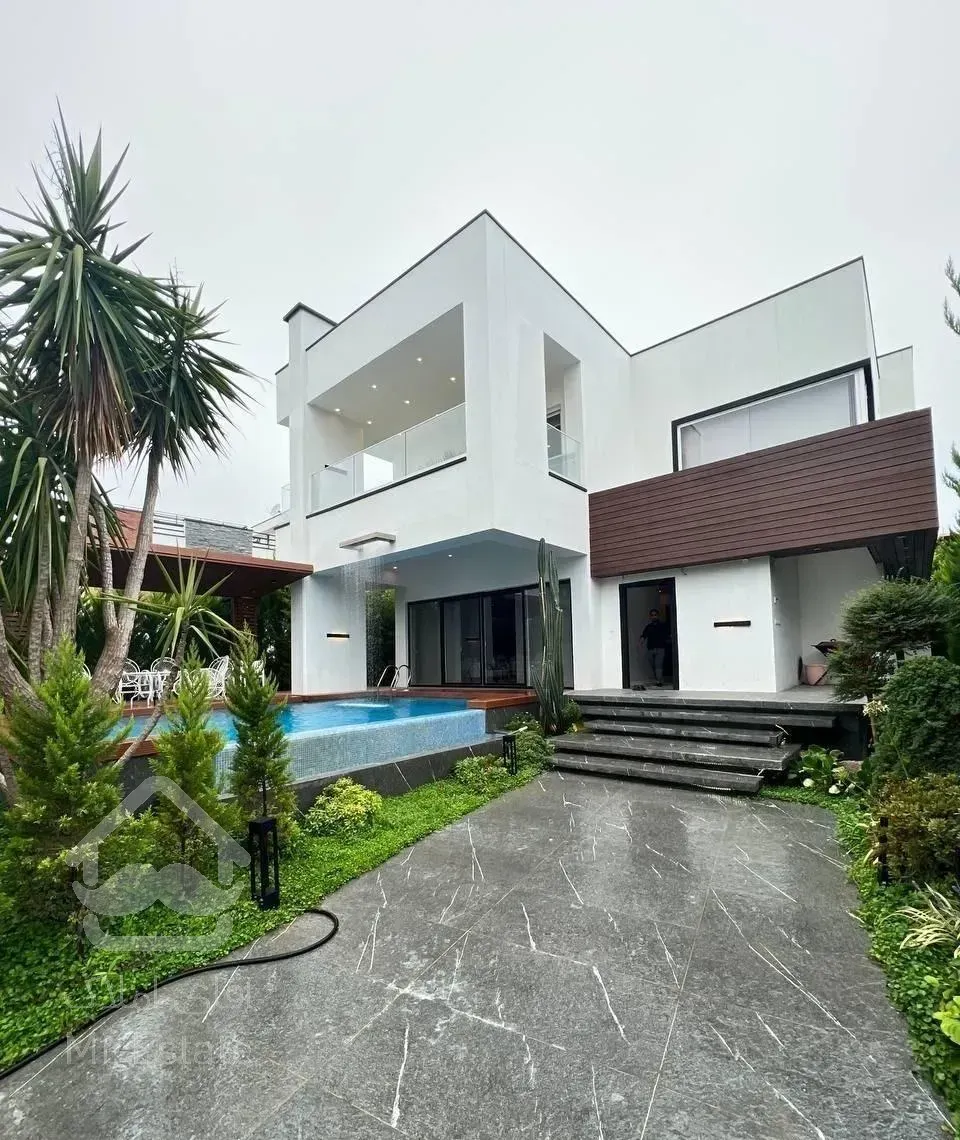 در آغوش جنگل با نسیم کوهستان