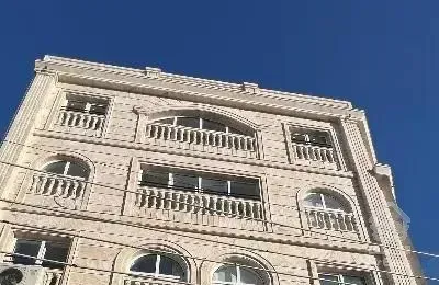 ۸۵ متر ۲خواب  استخردار ۱۰ سال ساخت  اختیاریه