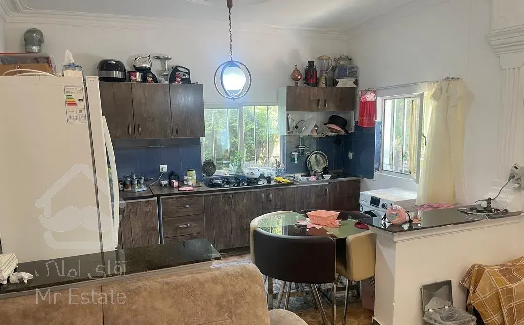 ویلانقلی با مدارک مکامل در بافت مسکونی