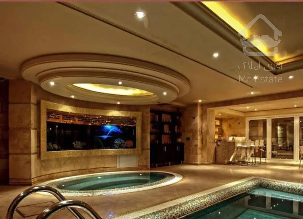 آپارتمان ۳۰۶ متری، دو طبقه مشاعات