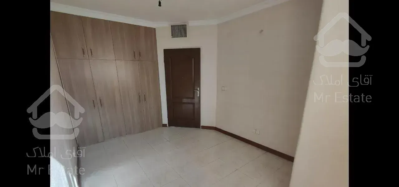 آپارتمان ۱۰۷ متری، دو بر ،دو خوابه ،دو واحدی ،شیک