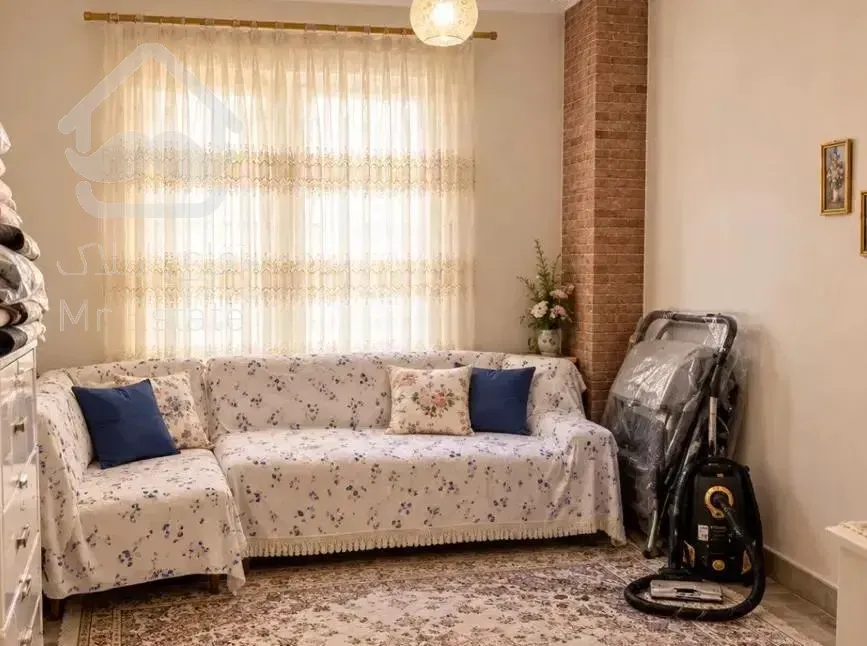 ۶۰ متر پارکینگ دار نوری