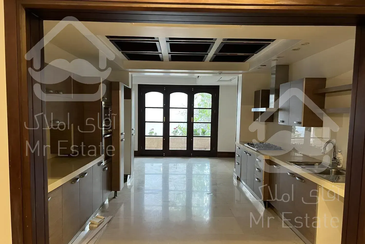 ۳۰۰ متر ۴ خواب دروس