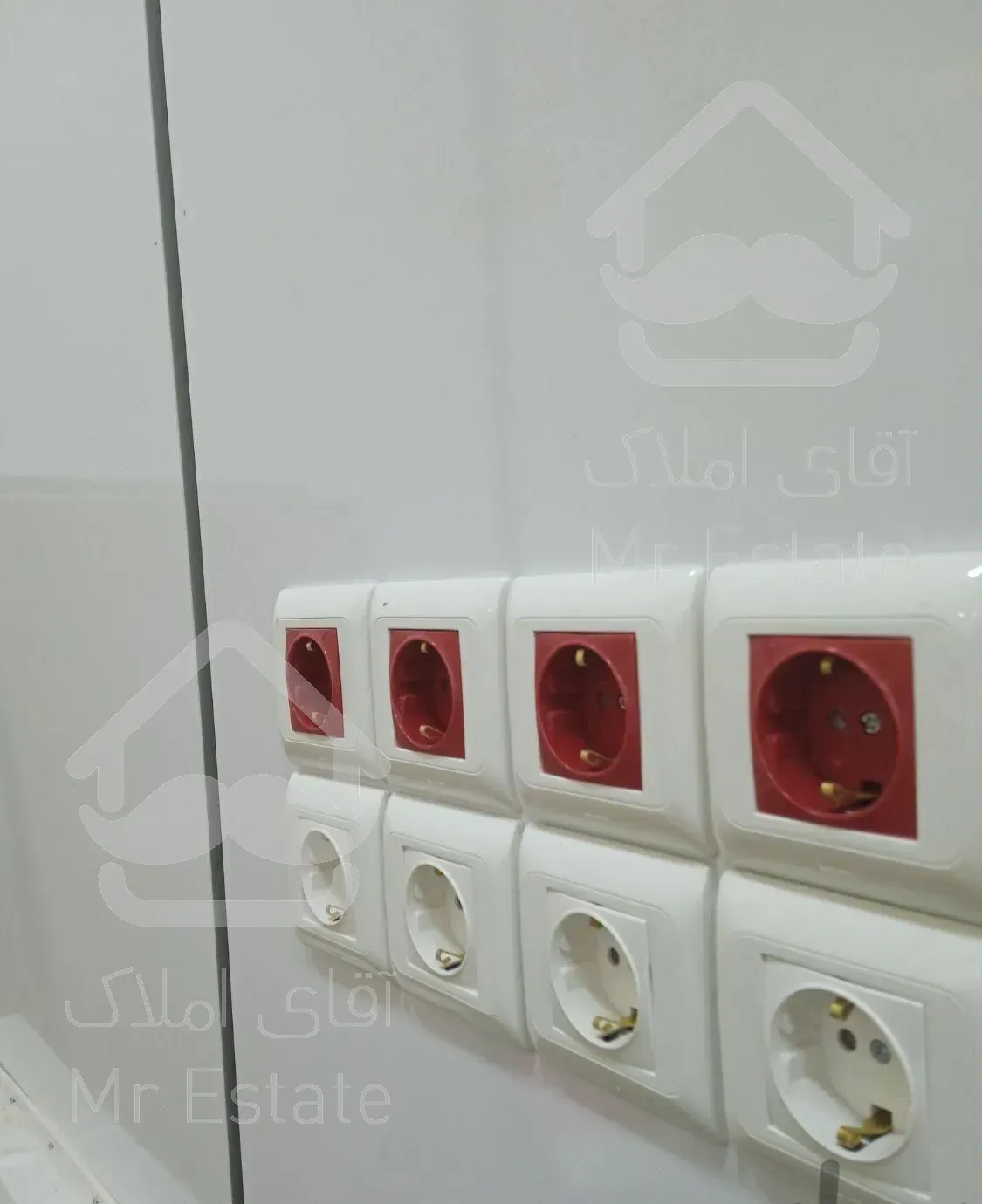 برقکار نورپردازی انواع سالن آینه برقی لوستر