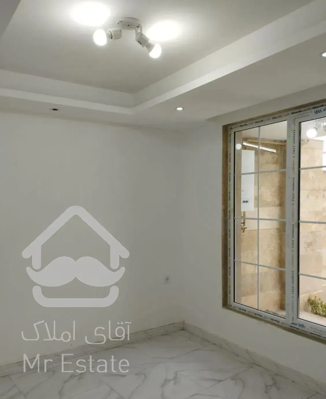 180متر ویلایی شهری فول امکانات،خیابان استقلال