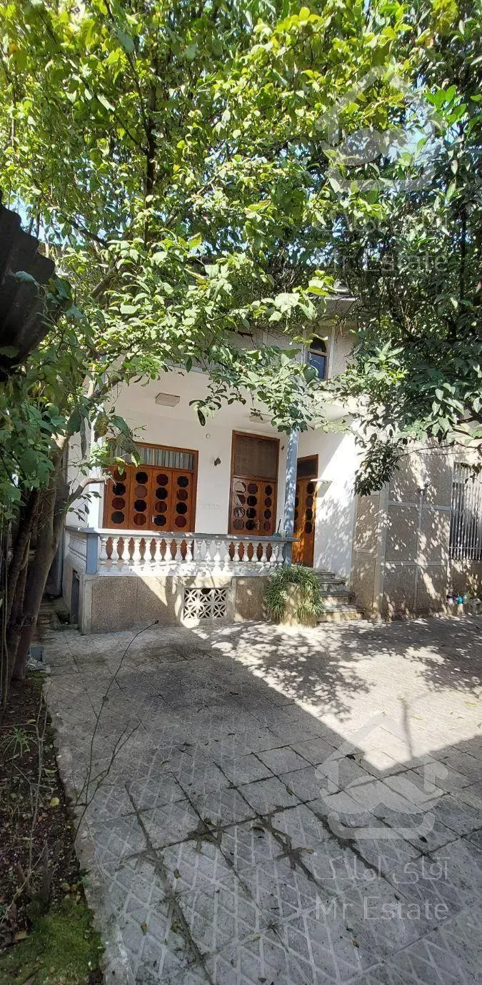 خانه ویلایی ۱۸۰ متر  در مرکز شهر