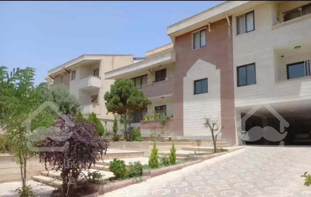 مستغلات/600متر بنا/چهار واحد مجزا در 803متر زمین