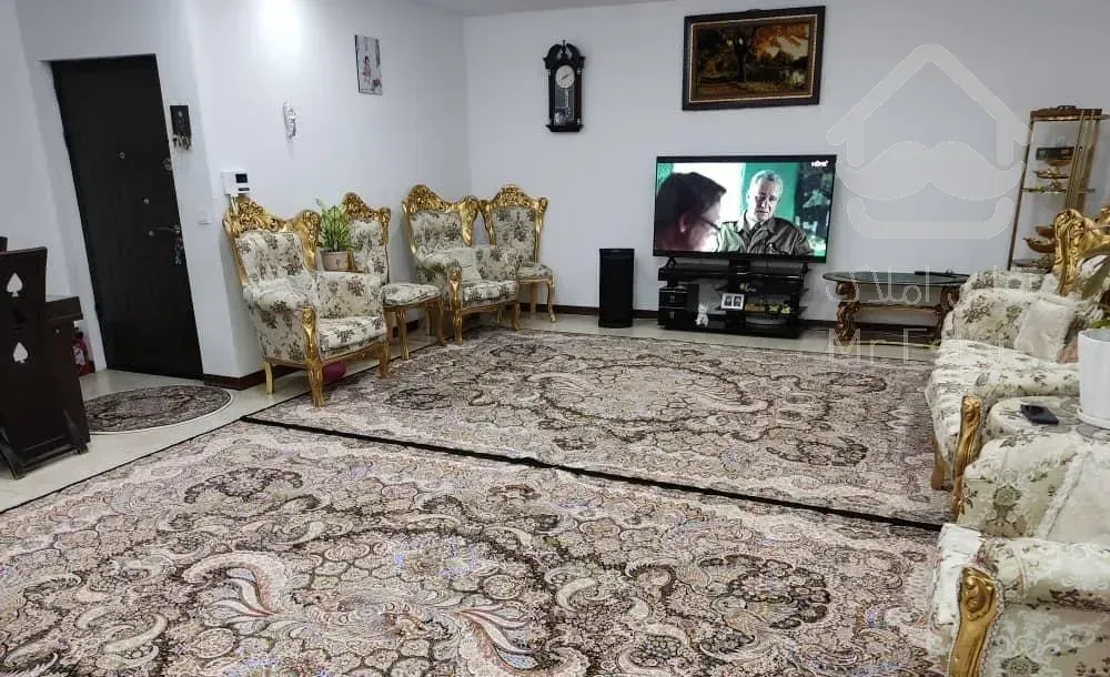 ۷۳متر فول امکانات/سالن پرده خور غرق نور