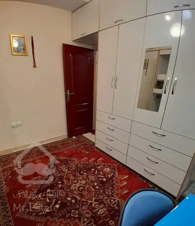 50متری/خوش نقش/آسانسور/بسیار تمیز/دلالی