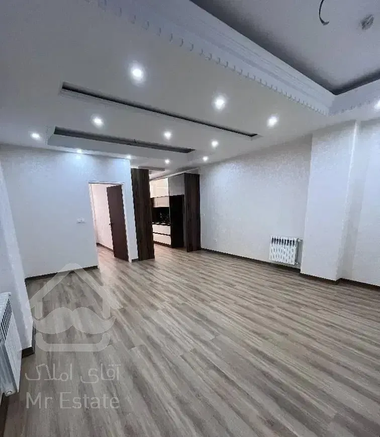 ۶۳ متر ۲ خواب طبقه‌ی ۴ فوق العاده تمیز وحیدیه