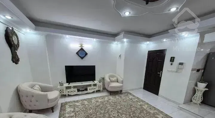 ۶۰متر ۲خ روبه‌آفتاب بهترین‌طبقه خوش‌نقشه