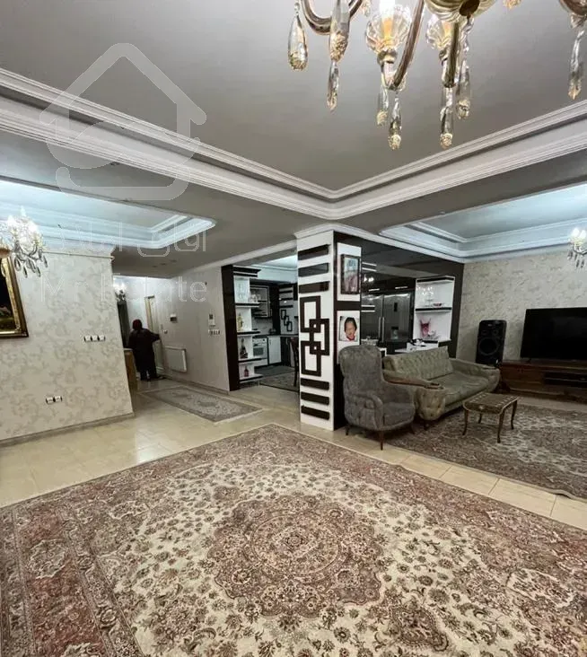 آپارتمان ۱۹۲ متری در ولیعصر جنوبی(زیر قیمت)