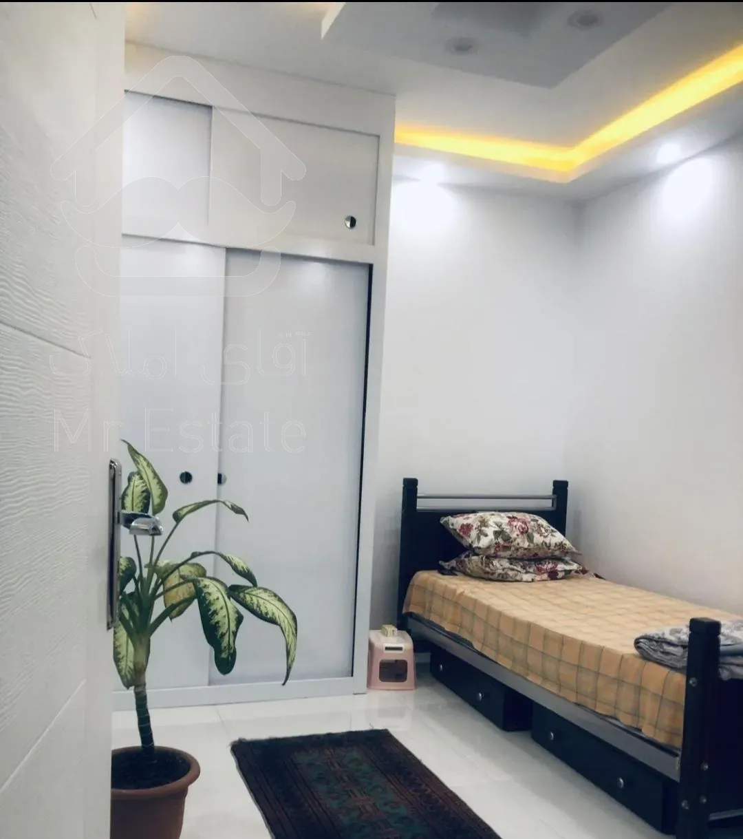 90 متر / دوخواب / فول امکانات / بهنام-اباذر