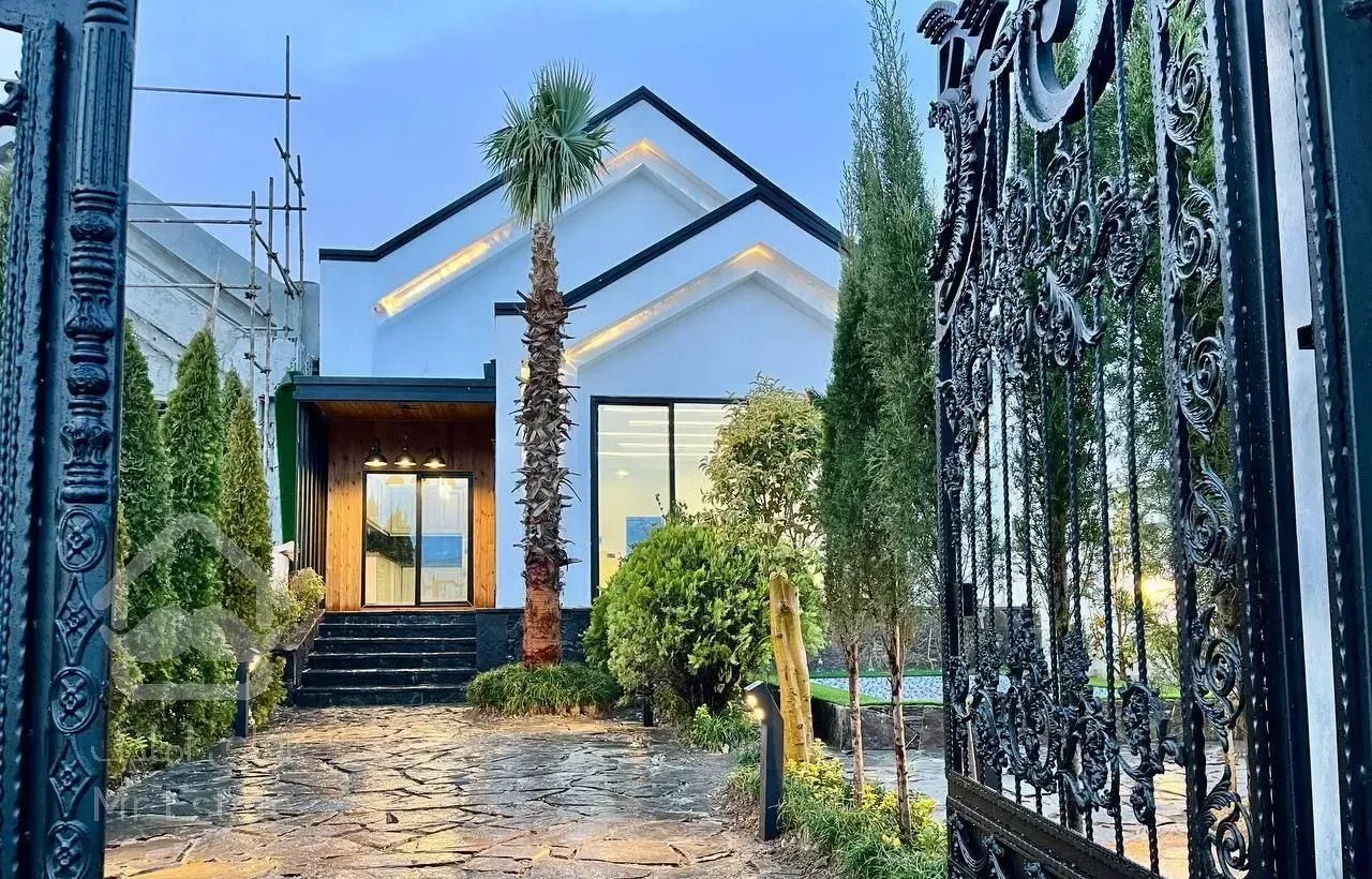 ویلاباغ فلت شهرکی استخردار 250 متری با سند