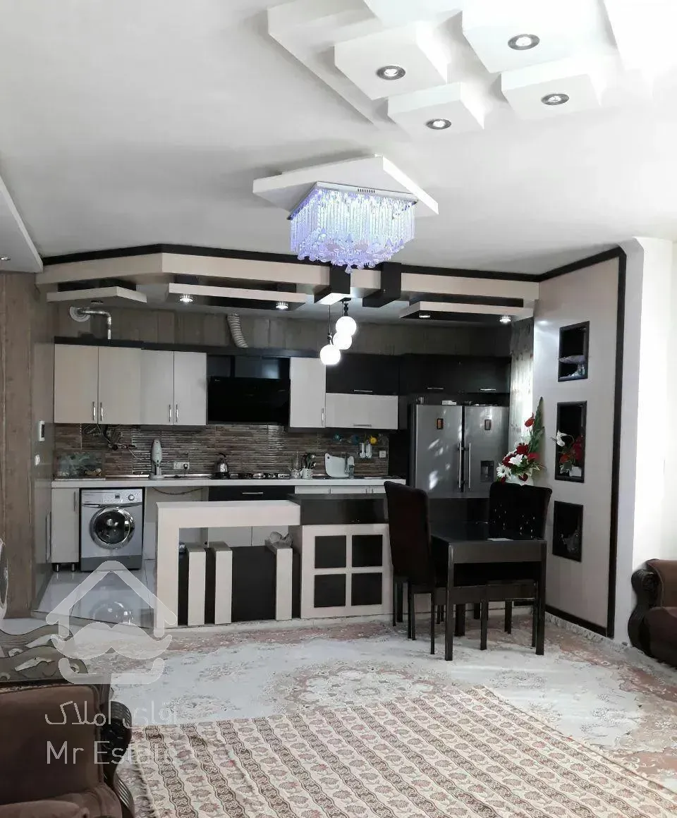 آپارتمان ۱۰۰ حاشیه فدائیان اسلام