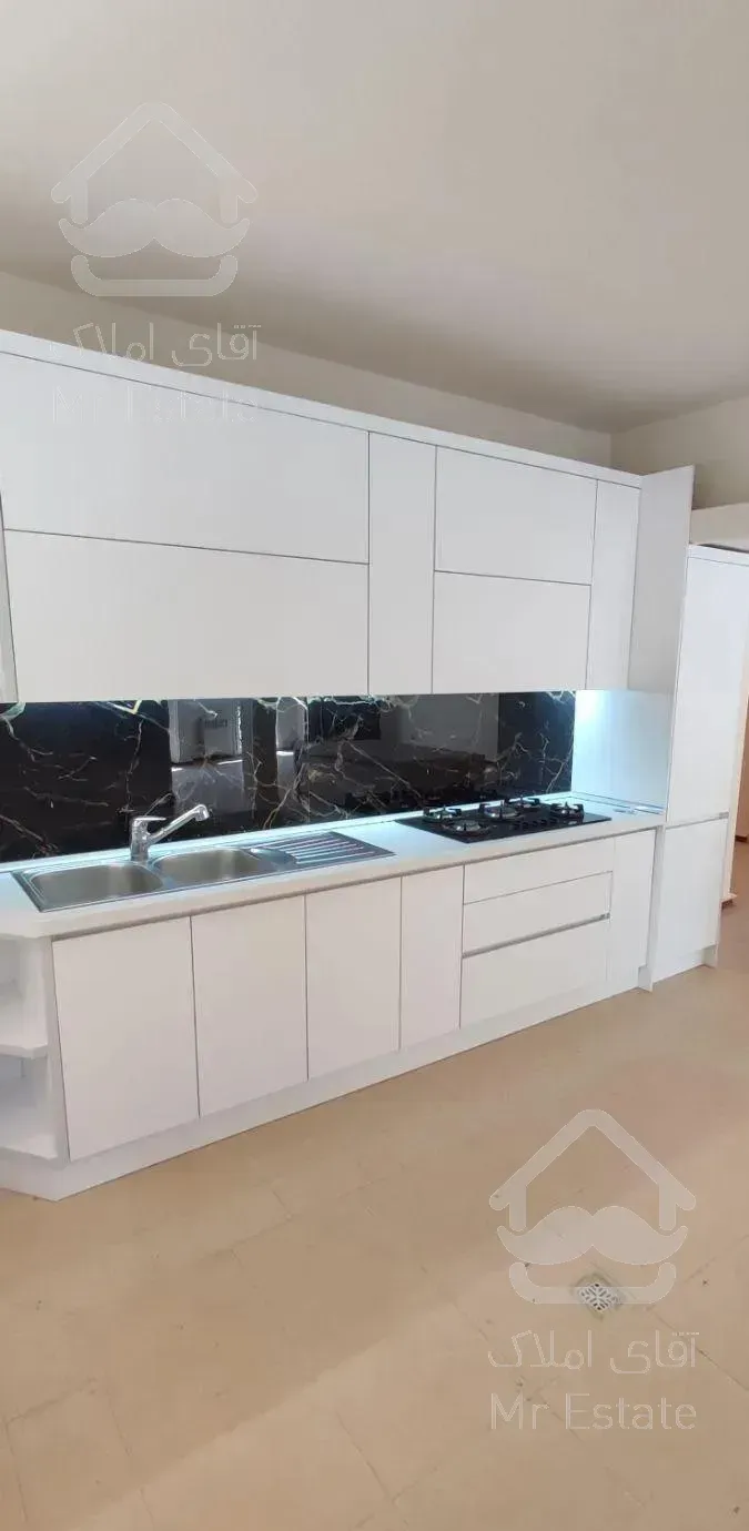 باغ فردوس ۲۰۰ متر ۳ خواب سازنده بنام منطقه