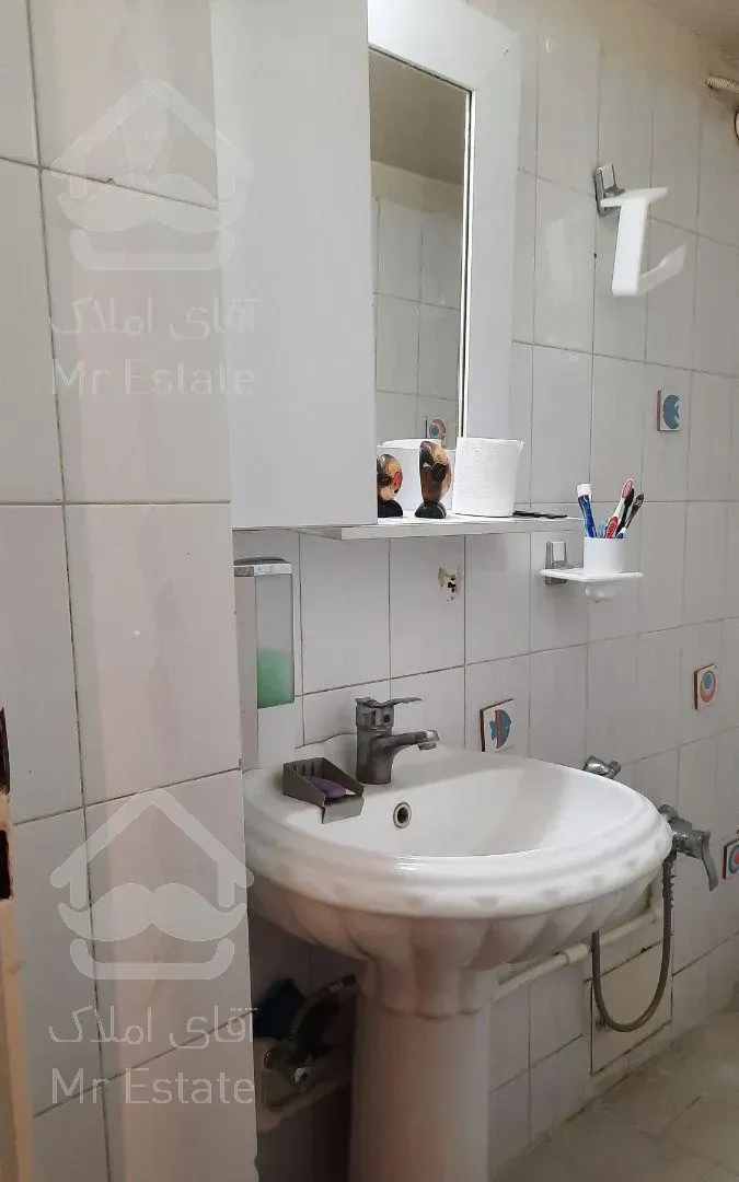 آپارتمان ۹۰ متری سند دار