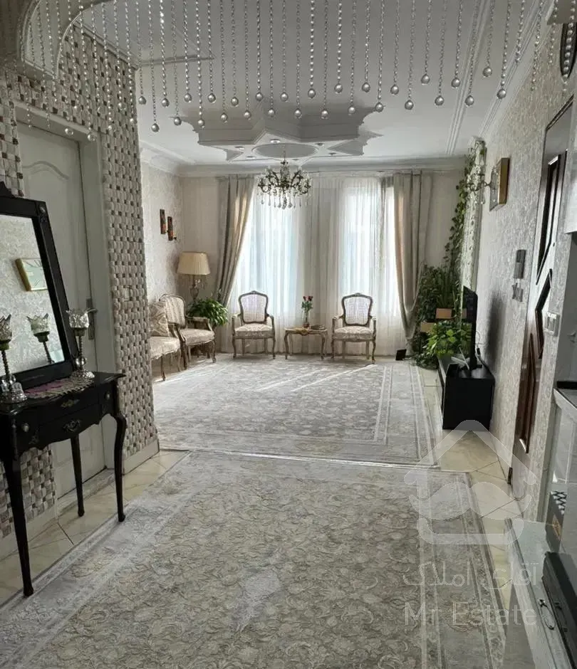 دوخوابه طبقه اول  خیابان شادالویی