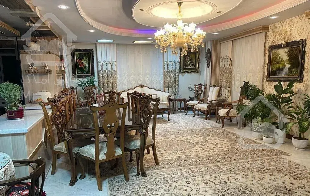 121متر دو خوابه ( سه بر نورگیر ) بلوار استقلال