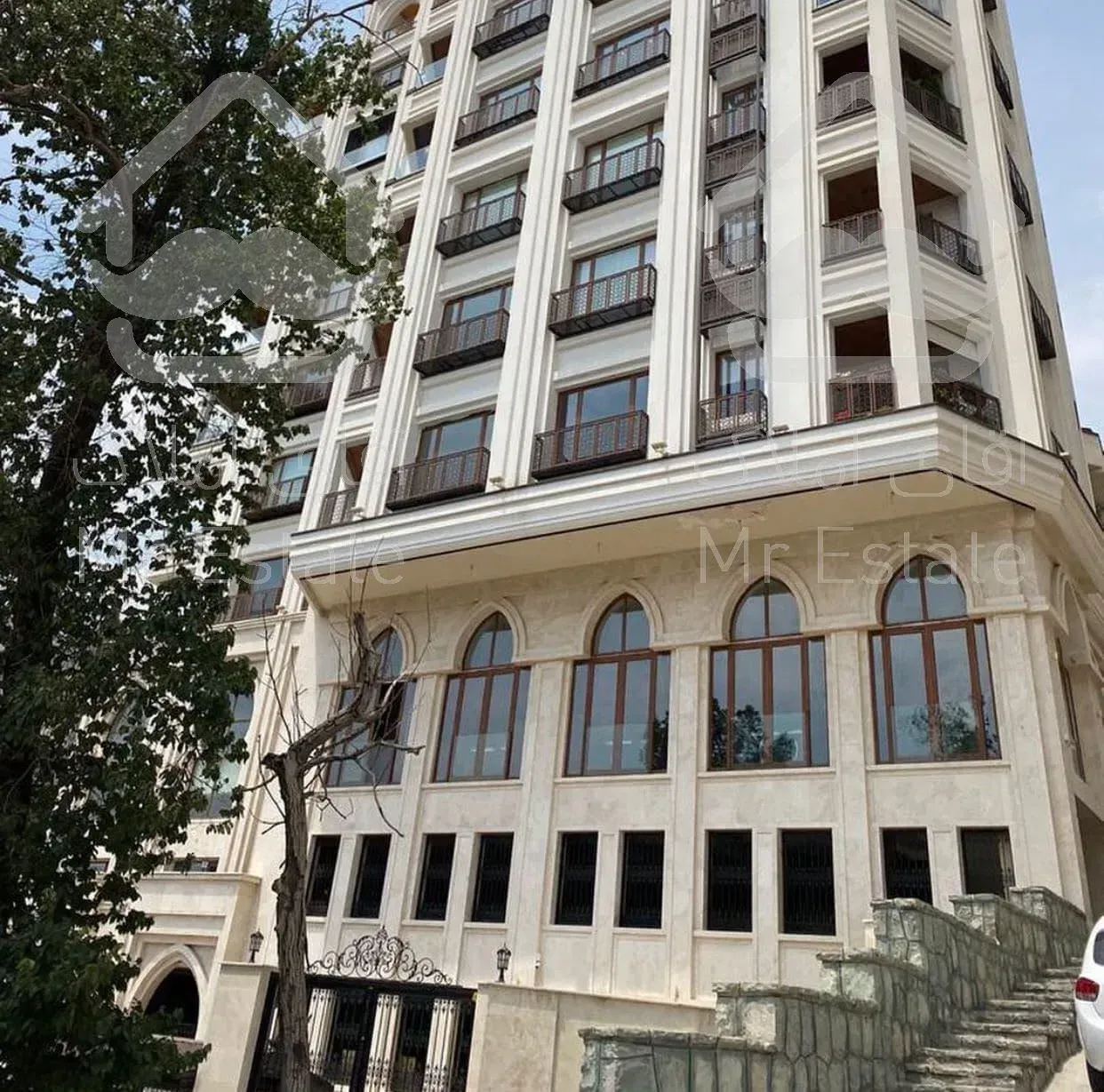 خرید آپارتمان 250 متری نیاوران