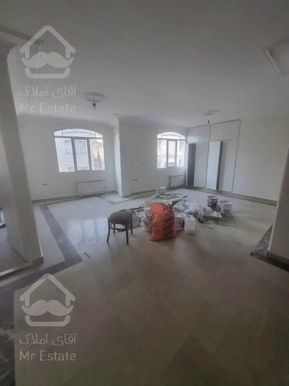 96متر بر خیابان دولت نبش چهاراه