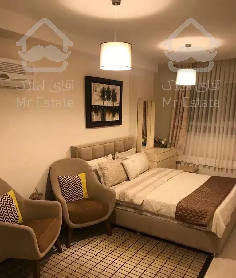 اپارتمان۴ تراس ۲۰۰ متری