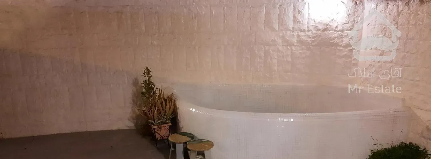 ویلای حیاط دار 135 متری